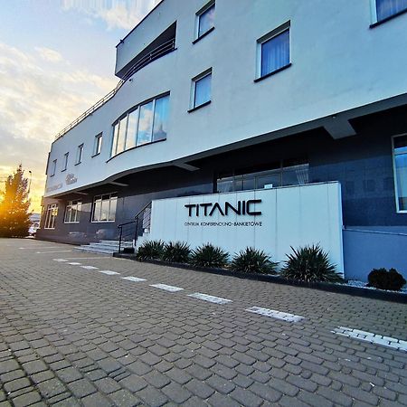 Titanic Białystok Exterior foto